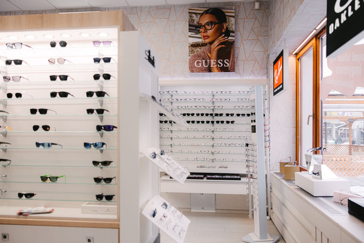 GiRó_KolumbanOptika-07714.jpg