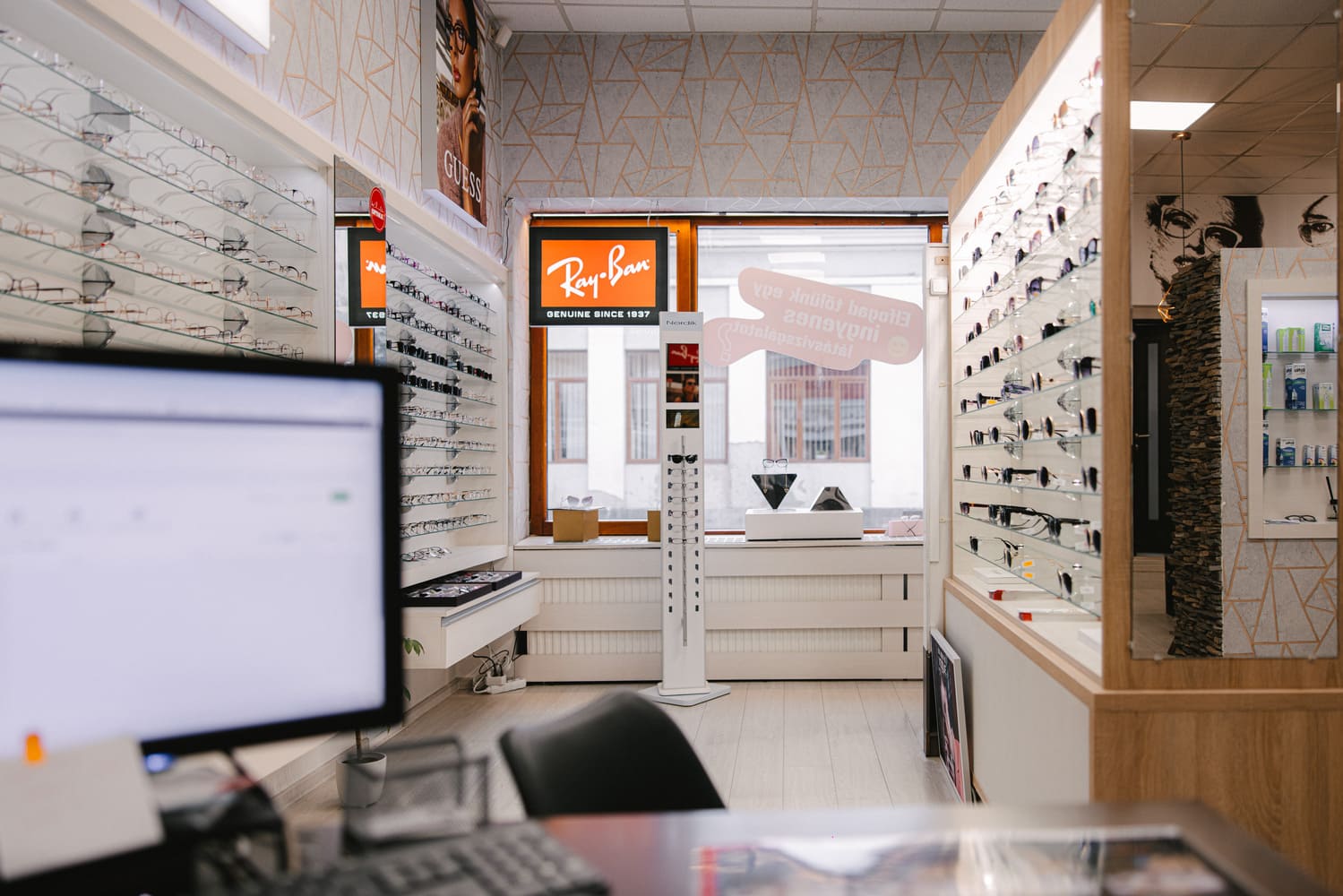 GiRó_KolumbanOptika-07726.jpg